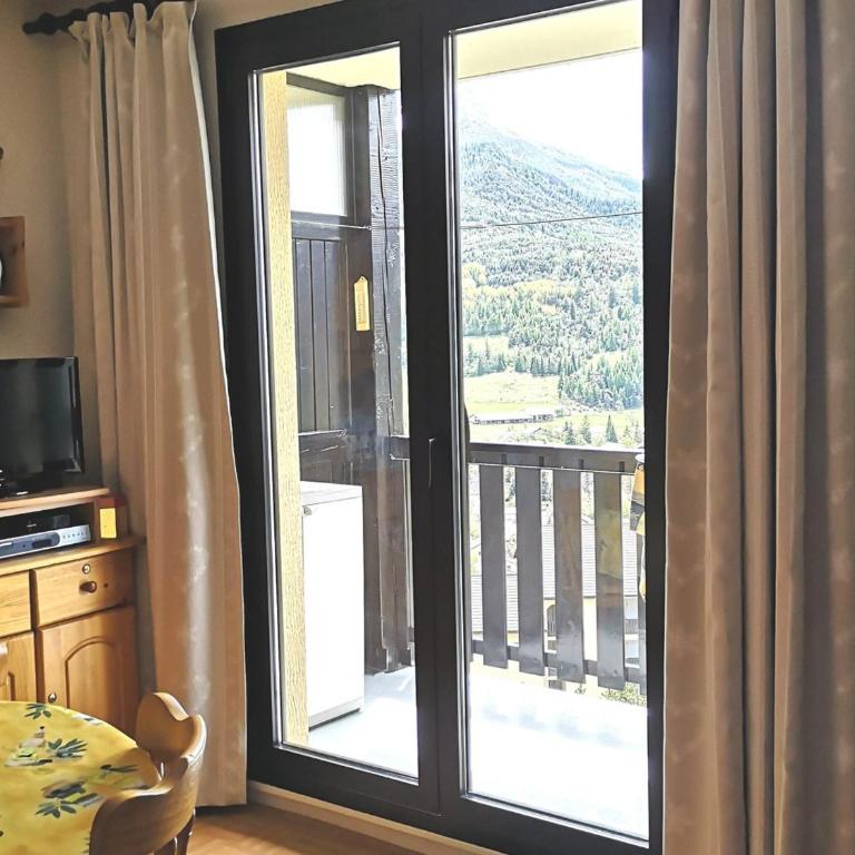 Charmant Mini T2 Sud à Barcelonnette avec Terrasse, 4 Pers - One-Bedroom Apartment - 3