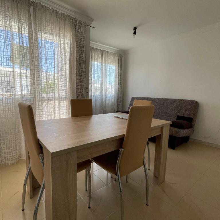 Ocean Sunrise - One-Bedroom Apartment - 17