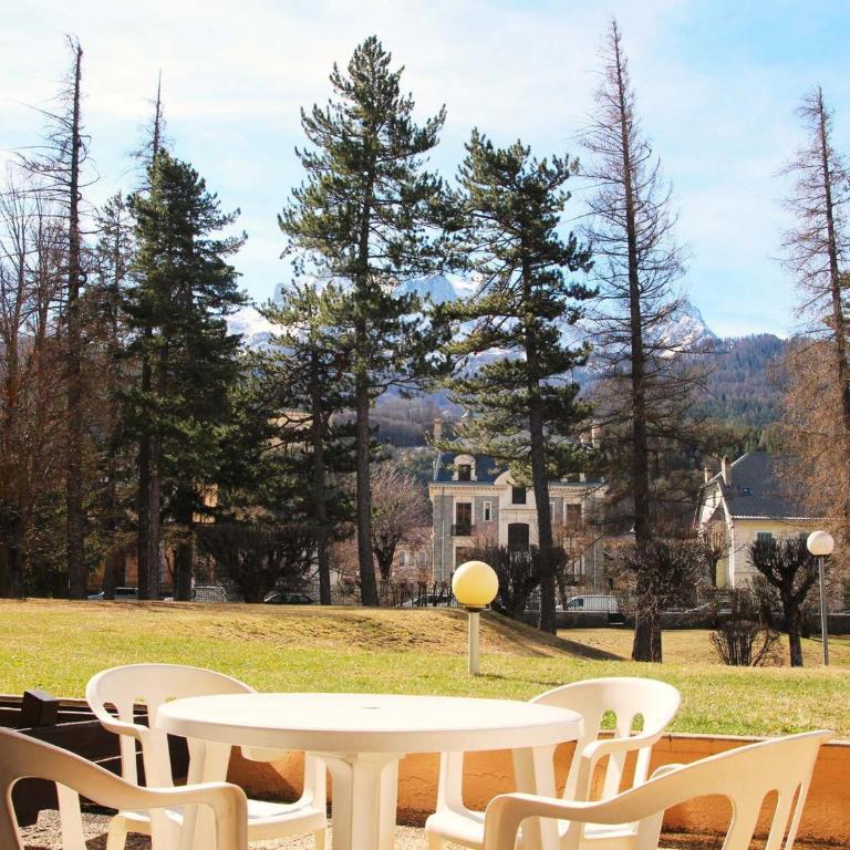 T2 centre de Barcelonnette avec garage fermé - Apartment mit 1 Schlafzimmer - 2
