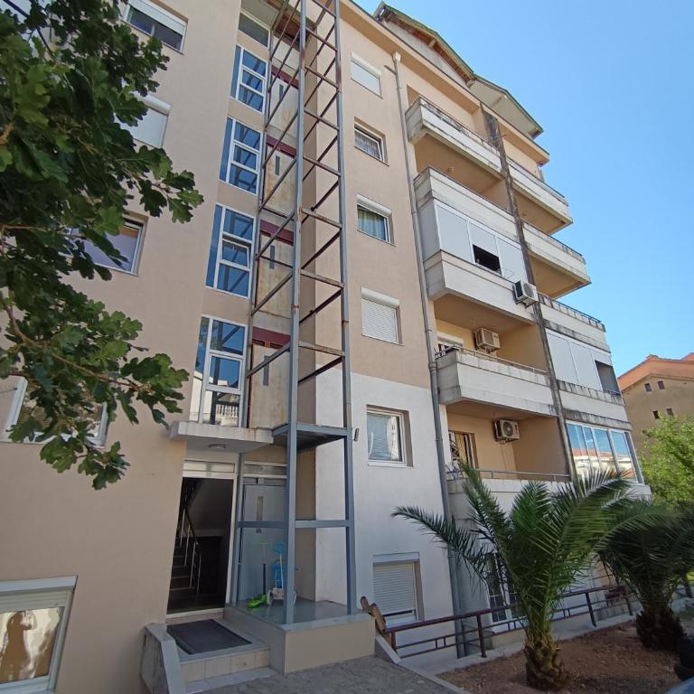 Apartment Milica - Apartment with Balcony - 20