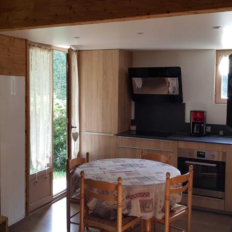 Charmant chalet rénové avec jardin à Barcelonnette - Three-Bedroom Chalet - 7