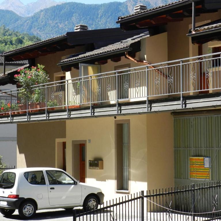 Giò Appartamenti Vacanze - Appartamento con 1 Camera da Letto, Balcone e Vista Montagna - 3