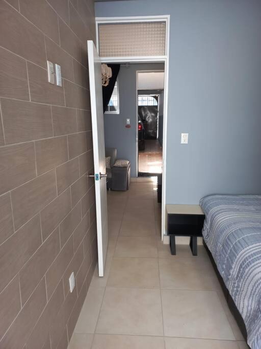 Apartamento a minutos caminando del Aeropuerto CDMX Terminal 1 - Two-Bedroom Apartment - 9
