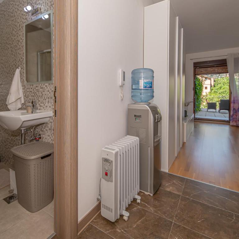 Lena apartman - One-Bedroom Apartment - 3