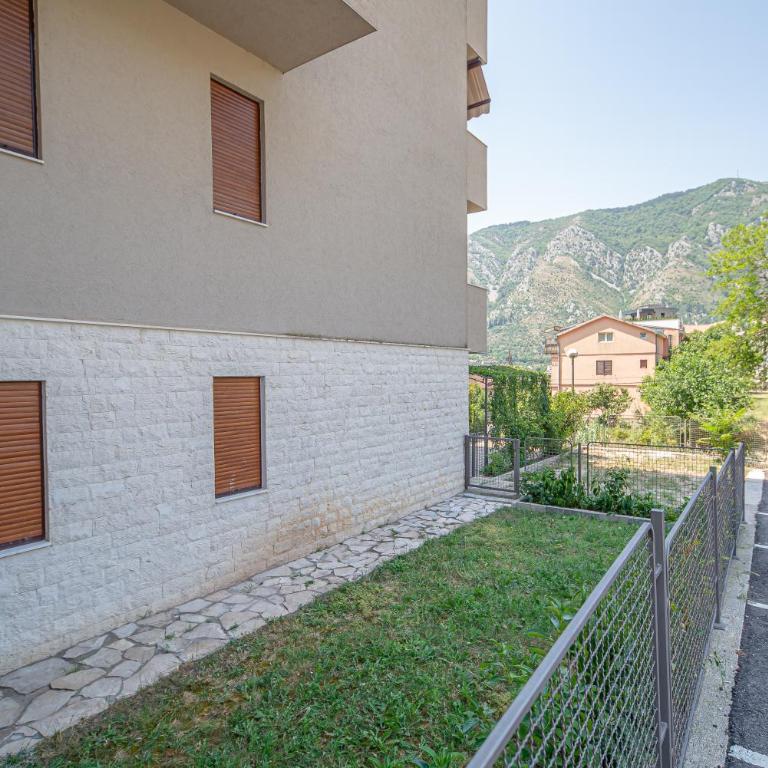 Lena apartman - One-Bedroom Apartment - 20