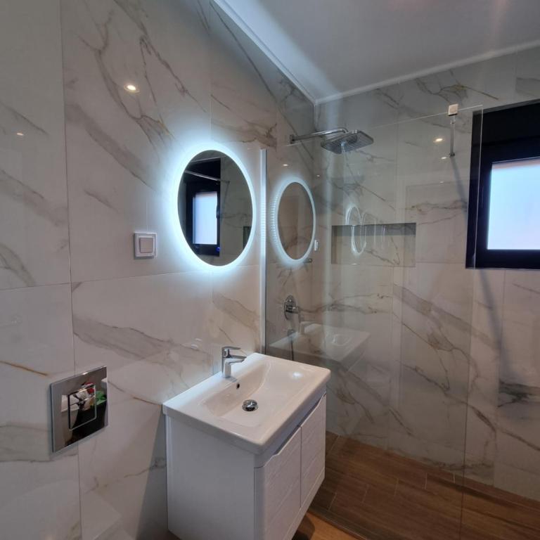 Apartments Vraneš Tivat - Dupleks Apartman - 4