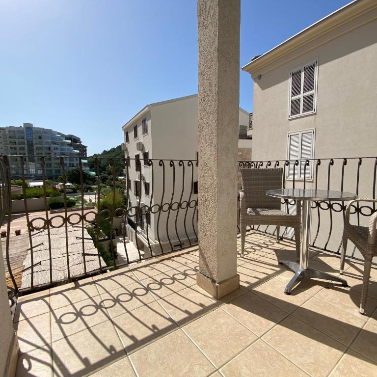 Petrovac beachfront apartment - One-Bedroom Apartment - 7