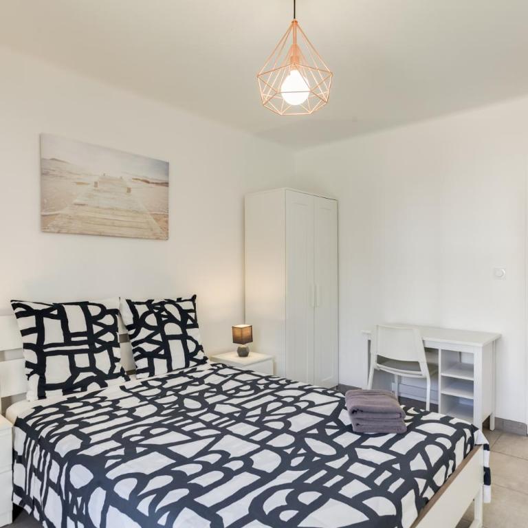 Appartement Gare St Charles Vieux Port - Appartement avec Balcon - 28