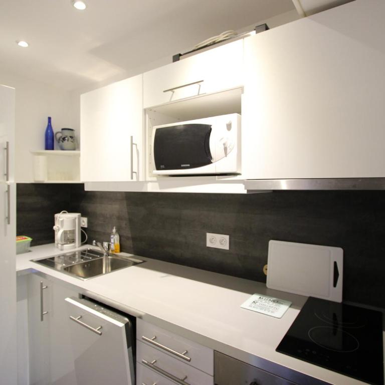 Appartement cosy à Chamrousse avec balcon et équipements - FR-1-549-89 - Apartment - 2