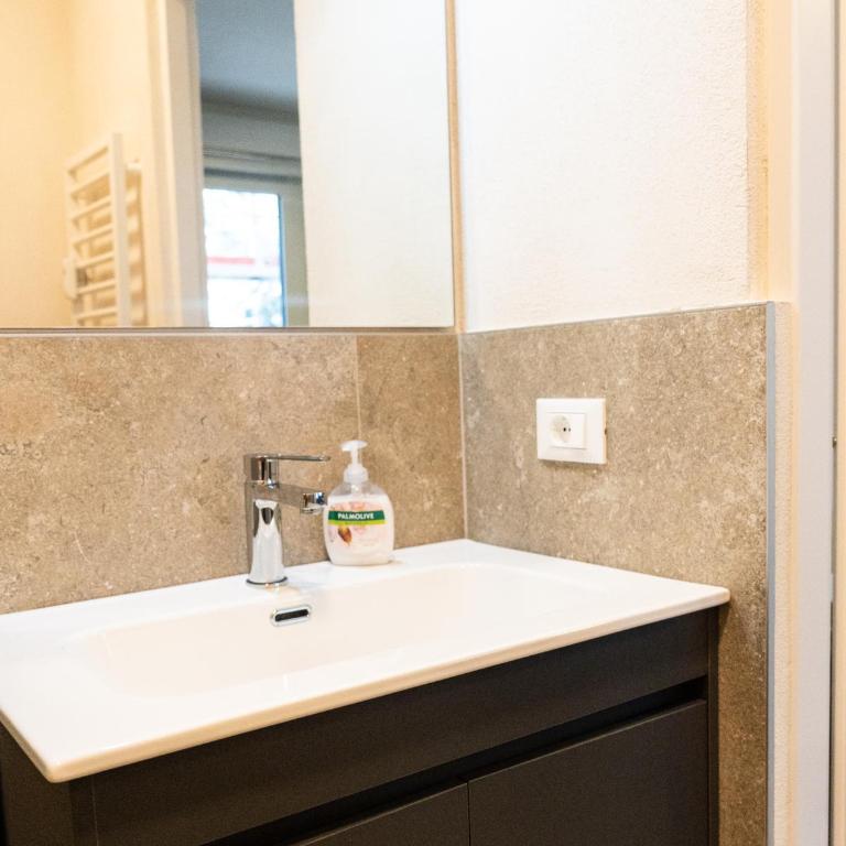 Flow Apartments Karl Wolf Park - Studio - 1