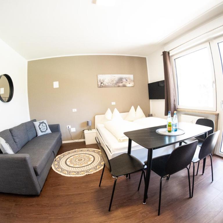 Flow Apartments Karl Wolf Park - Studio - 14