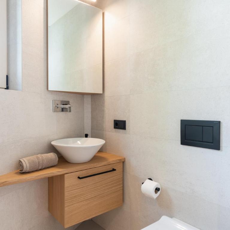 VANEA - Alp Relax Guesthouse - Attico Soleggiato - 8