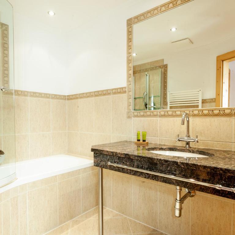 Hotel Stern - Superior Suite - 5