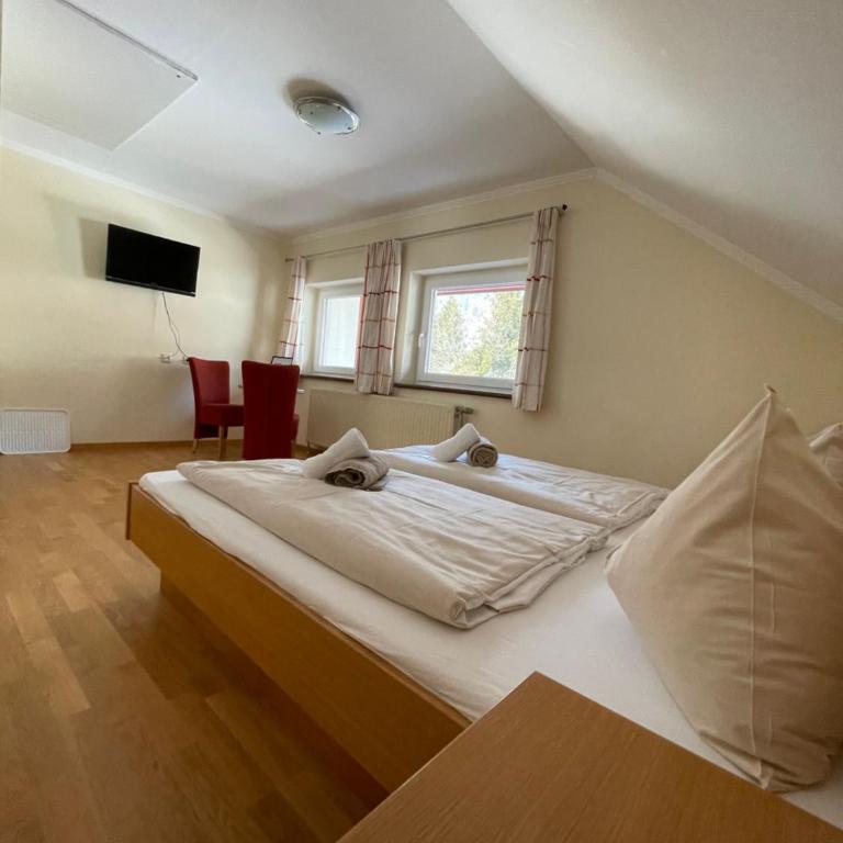 Landhaus Metzgerstubn - Dreibettzimmer - 3