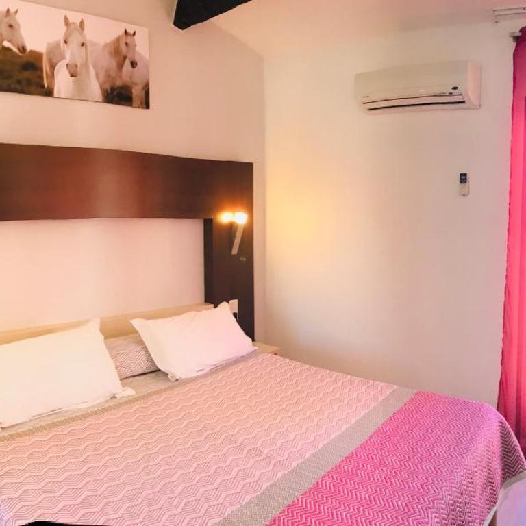Brit Hotel Confort Hélios Agde - Chambre Double Exclusive - Piscine Chauffée et Parking Gratuit - 6
