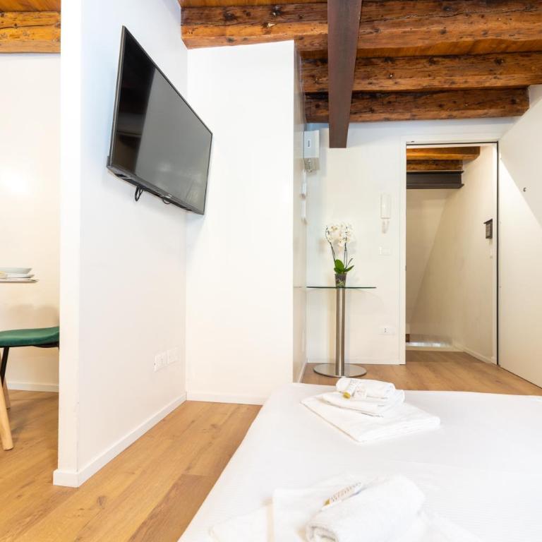 Palazzina Schiavoni by Sarlux - One-Bedroom Apartment - 4