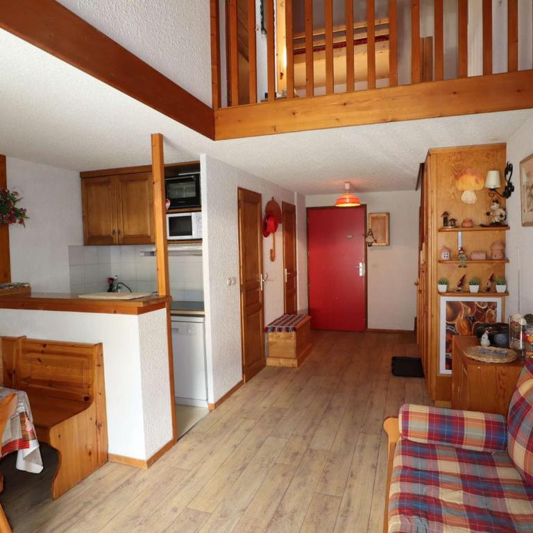 Duplex 6 Pers à Arêches-Beaufort : Piscine, Garage, Proche Ski, Animaux OK, Wifi - Appartement 1 Chambre - 6
