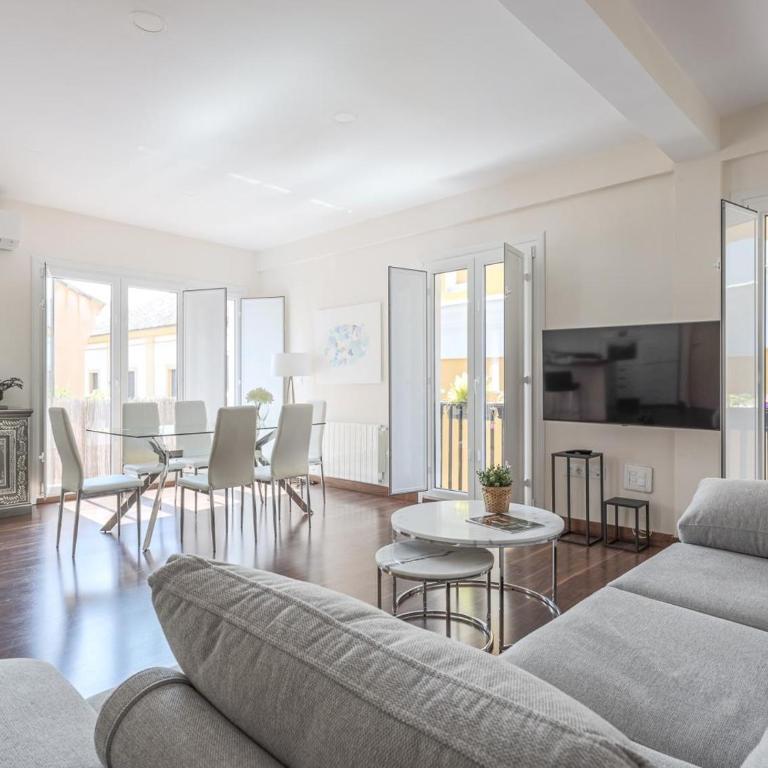 San Vicente -OASIS DE PAZ EN EL CORAZÓN DE SEVILLA 3 HAB - 2 Baños WIFI AC - Apartment - 1