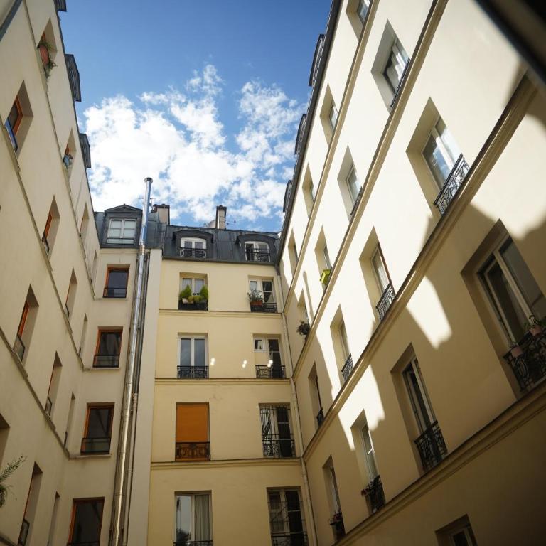 Charmant studio au calme et bien desservi - Apartamento de 1 dormitorio - 9