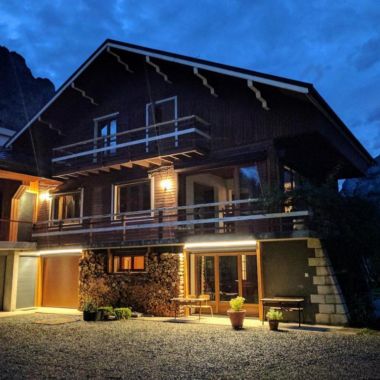 Chalet Les Cols - Chambres avec terrasse & jardin - proche de la nouvelle gare - Chambre Double Standard - 7