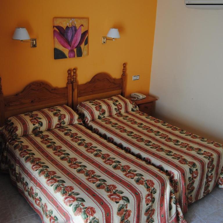 Hostal Italia - Habitación Doble - 1 o 2 camas - 3