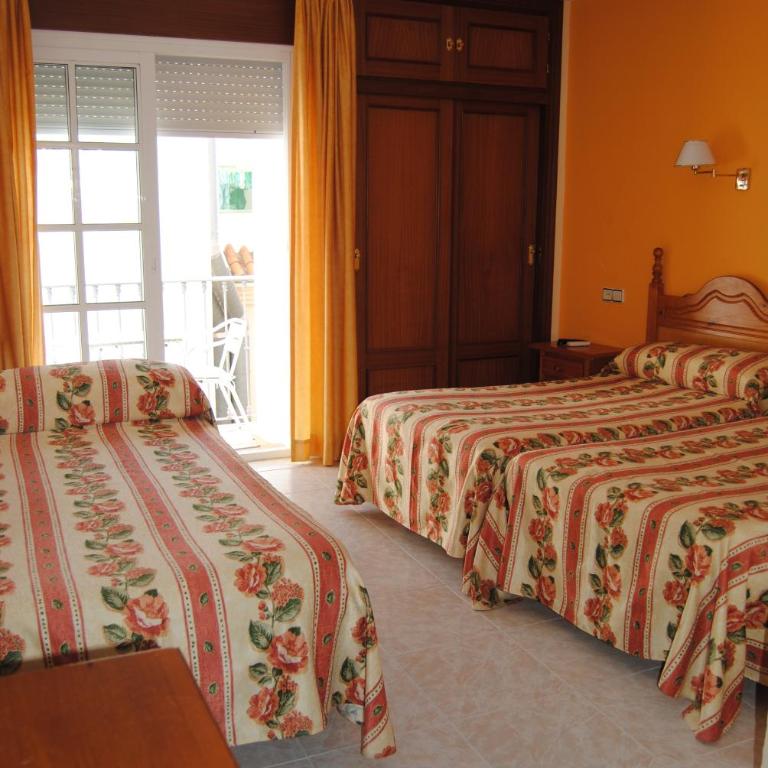 Hostal Italia - Habitación Triple (3 adultos) - 1