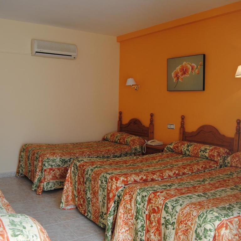 Hostal Italia - Habitación Triple (3 adultos) - 4