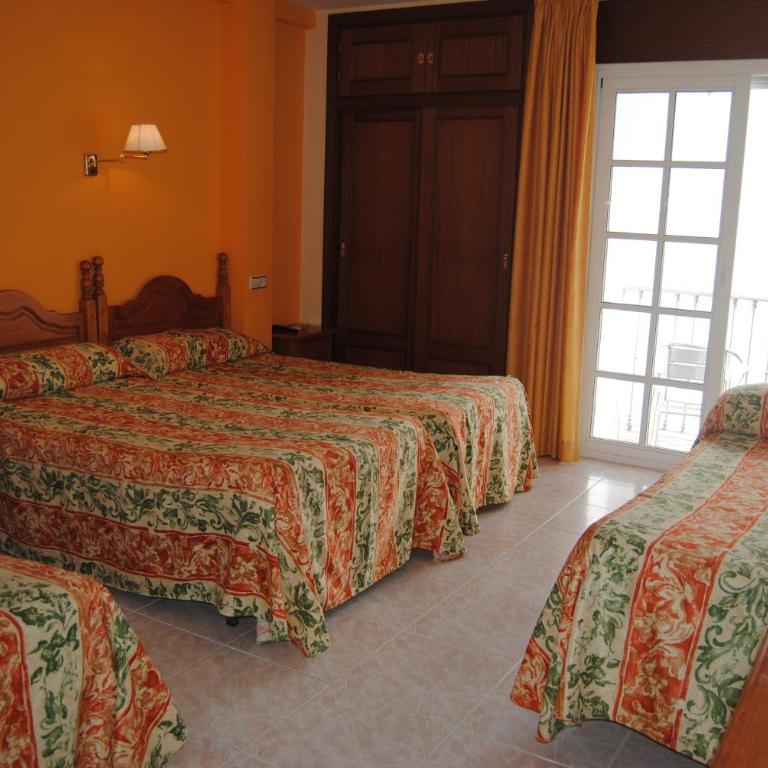 Hostal Italia - Habitación Triple (3 adultos) - 6