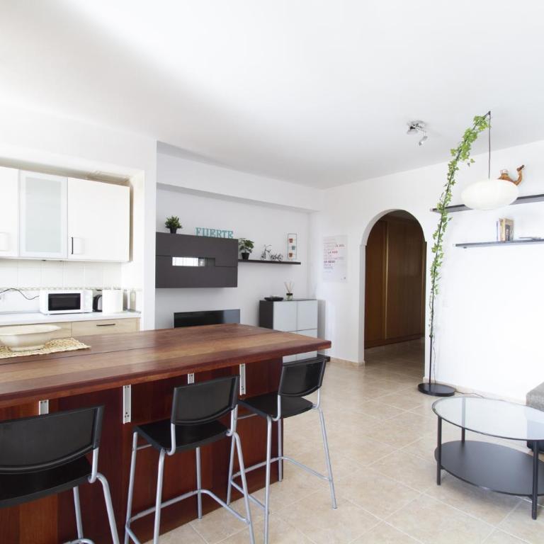 BEACH FRONT GRANILLO - ocean view, garden, bright and comfortable, Wi-Fi - Apartamento - 8