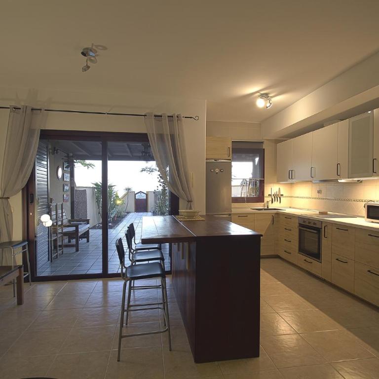 BEACH FRONT GRANILLO - ocean view, garden, bright and comfortable, Wi-Fi - Apartamento - 18