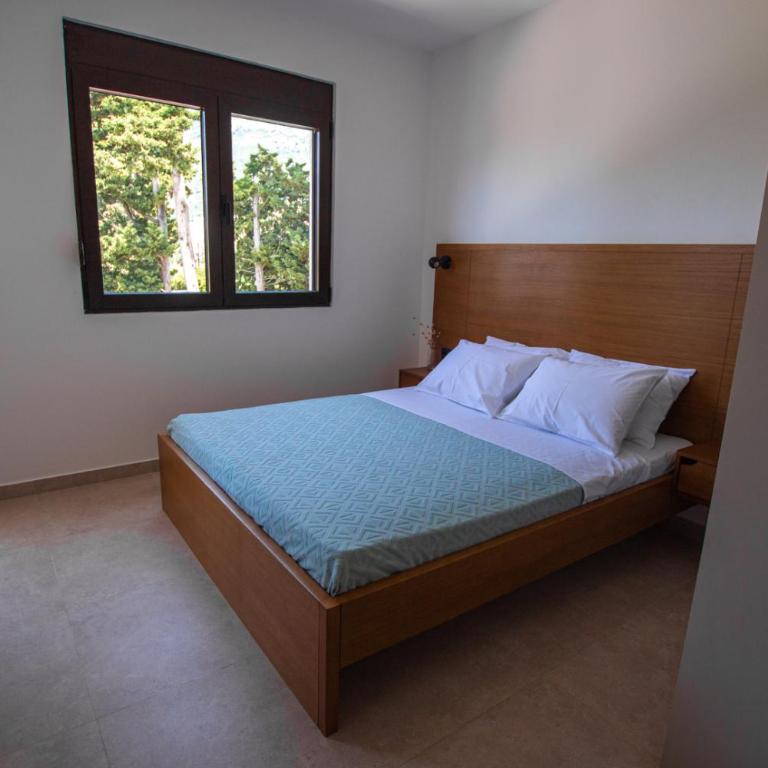 Zia Apartments - One-Bedroom Apartment - 14