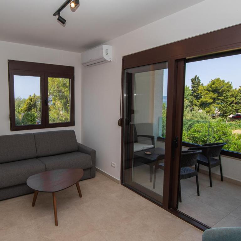 Zia Apartments - One-Bedroom Apartment - 35