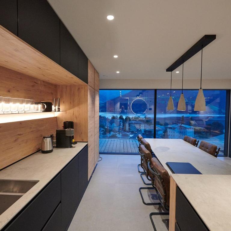 Bear & Bison Lake View - Penthouse-Apartment - 26