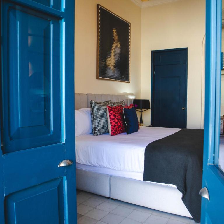 GALA Hotel Boutique - Deluxe King Suite - 4