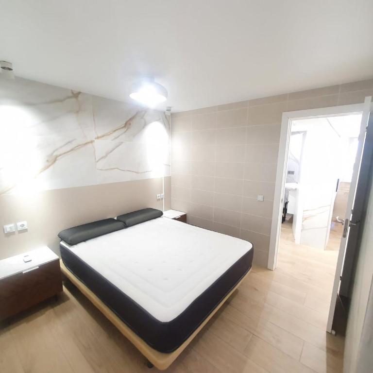 SALOU ,APARTAMENTO CON PISCINA y Wifi - Two-Bedroom Apartment - 23
