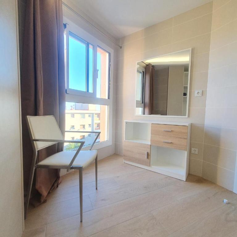 SALOU ,APARTAMENTO CON PISCINA y Wifi - Two-Bedroom Apartment - 36