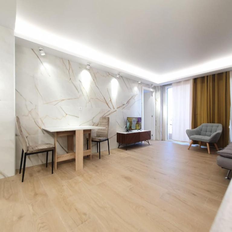 SALOU ,APARTAMENTO CON PISCINA y Wifi - Two-Bedroom Apartment - 5