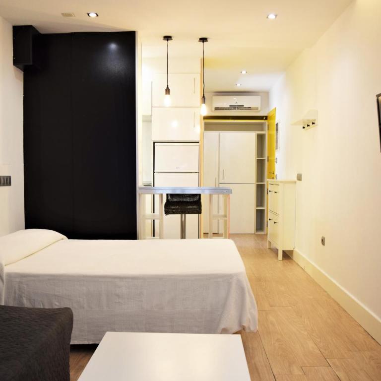Hotel Mirablau - Estudio con sofá cama - 2