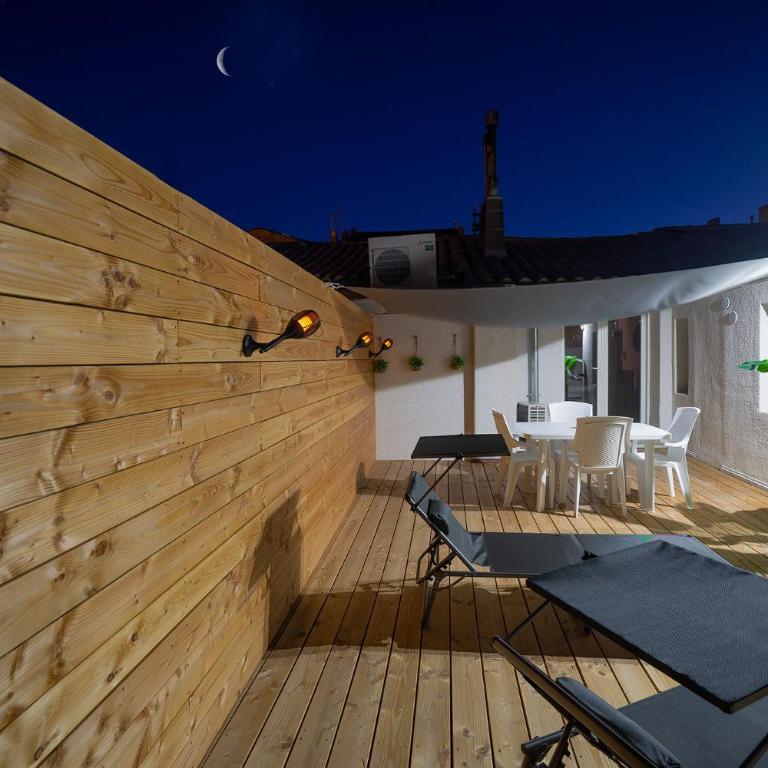 Superbe appartement à 2 pas des Halles, Climatisé, terrasse, garage - Appartement 1 Chambre - 23