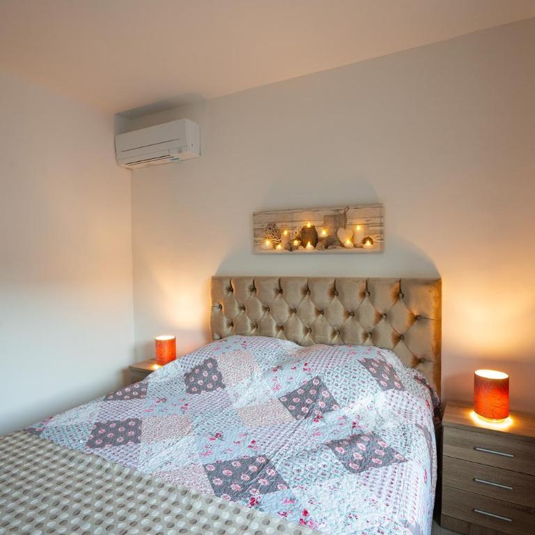 Superbe appartement à 2 pas des Halles, Climatisé, terrasse, garage - Appartement 1 Chambre - 14