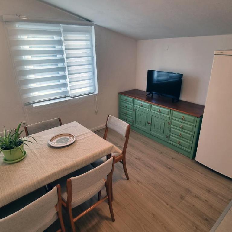 Apartment Folic Sutomore - Apartman sa 2 Spavaće Sobe - 4