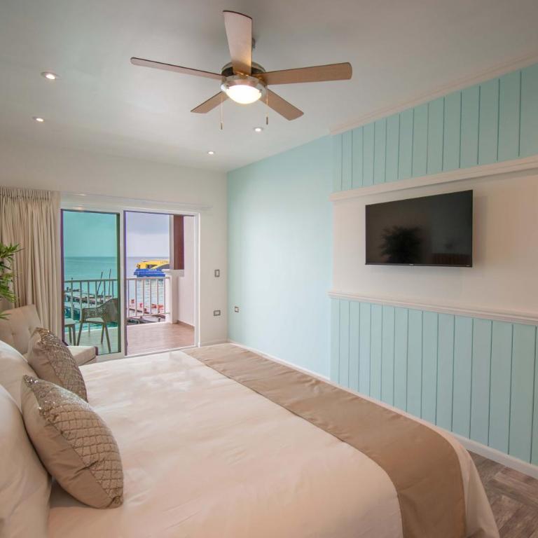 Bartolome Oceanfront Suites - Deluxe Double Room with Balcony - 1