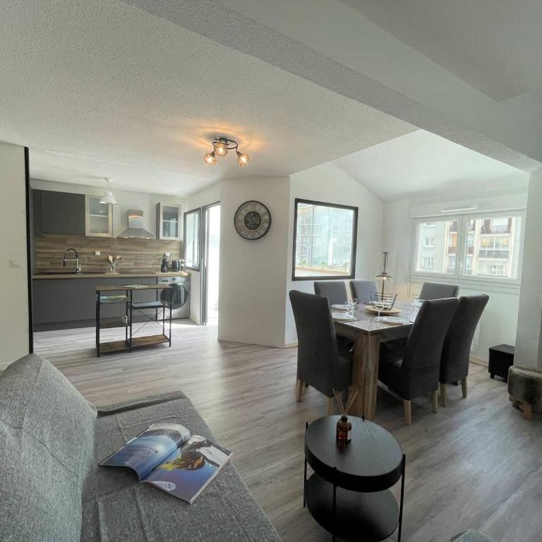 Duplex 3 pièces rénové avec loggia et garage, cœur de Briançon, proche télécabine, 4-6 couchages - FR-1-330C-130 - Appartement - 1