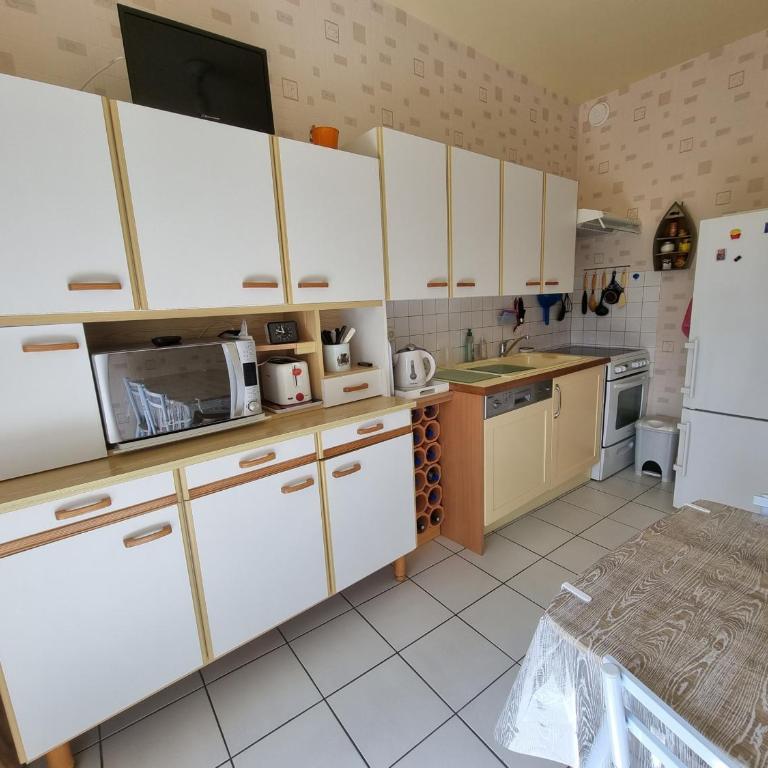 Charmant T2, terrasse privative, proche plage et commerces - Quartier des Présidents, Les Sables d'Olonne - FR-1-325-124 - Apartment - 4
