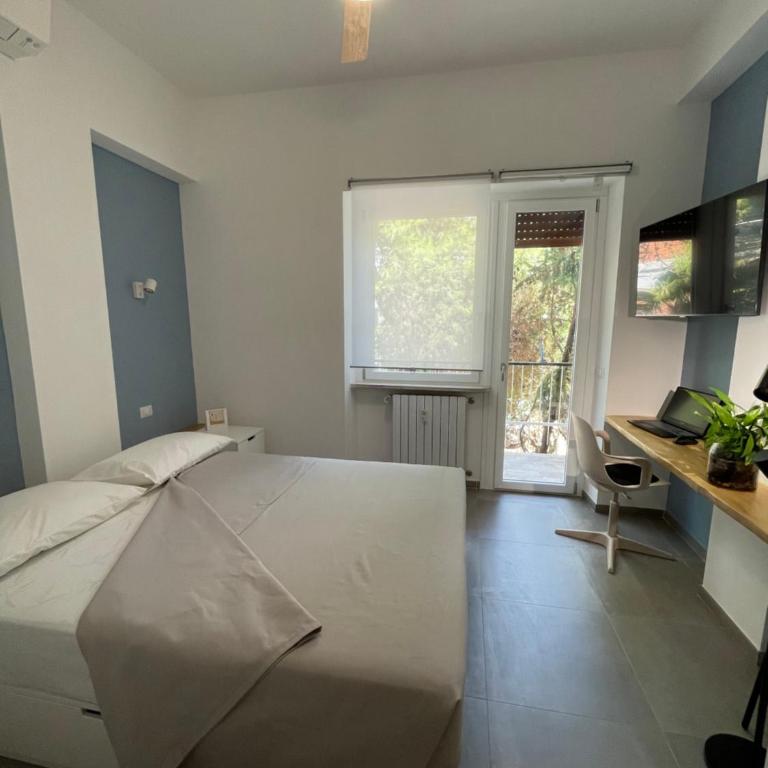 Casa Marconi - Double Room with Private Bathroom - 4