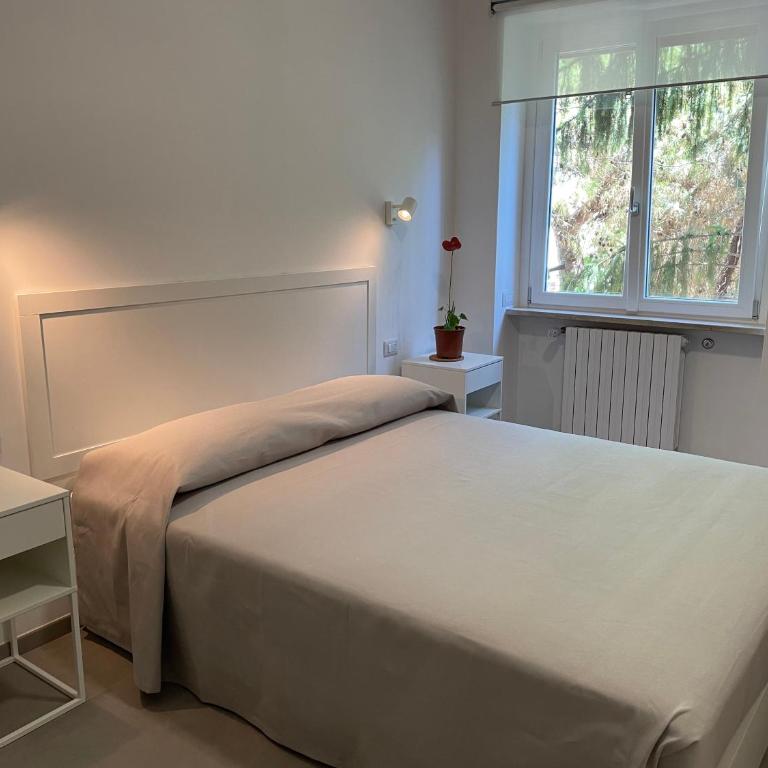 Casa Marconi - Double Room with Private External Bathroom - 3