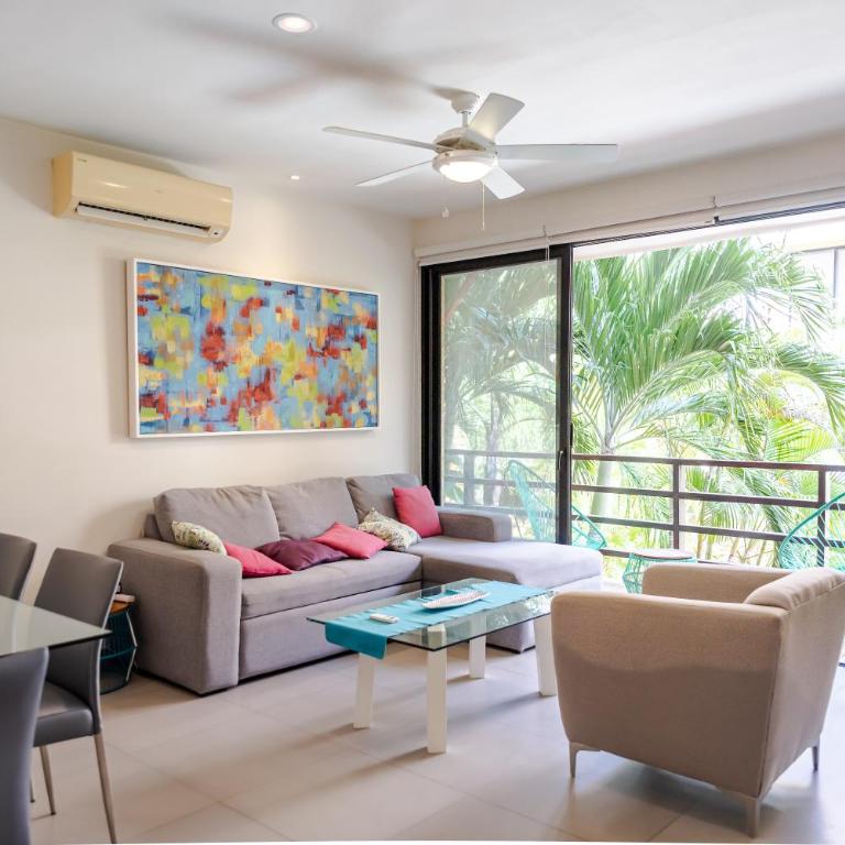 Beautiful 2 bedroom apartment with pool in downtown Playa - Two-Bedroom Apartment - 1