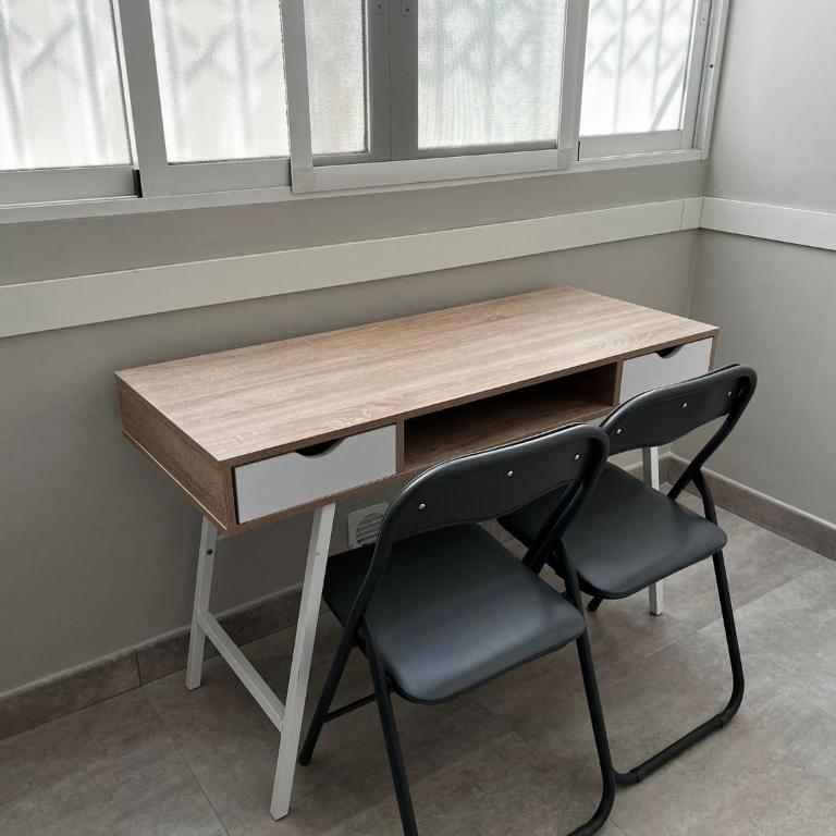Estupendo apartamento en Estación-Centro, WIFI, Agua por Osmosis - Apartamento de 3 dormitorios - 11