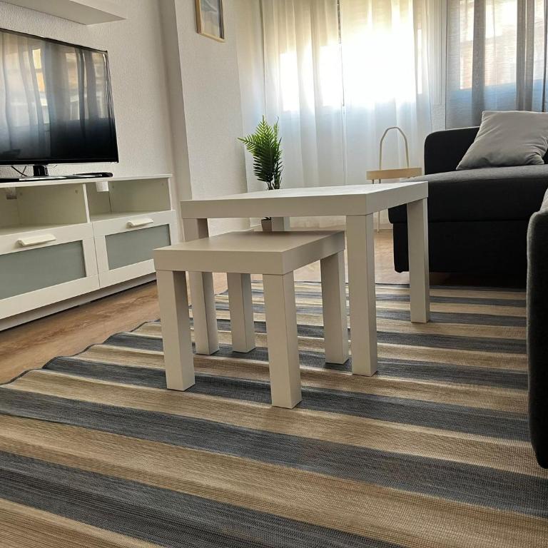 Estupendo apartamento en Estación-Centro, WIFI, Agua por Osmosis - Apartamento de 3 dormitorios - 26