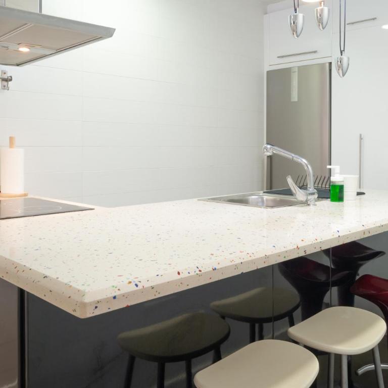 AV Gijón Honesto Batalón - Apartamento de 3 dormitorios - 18